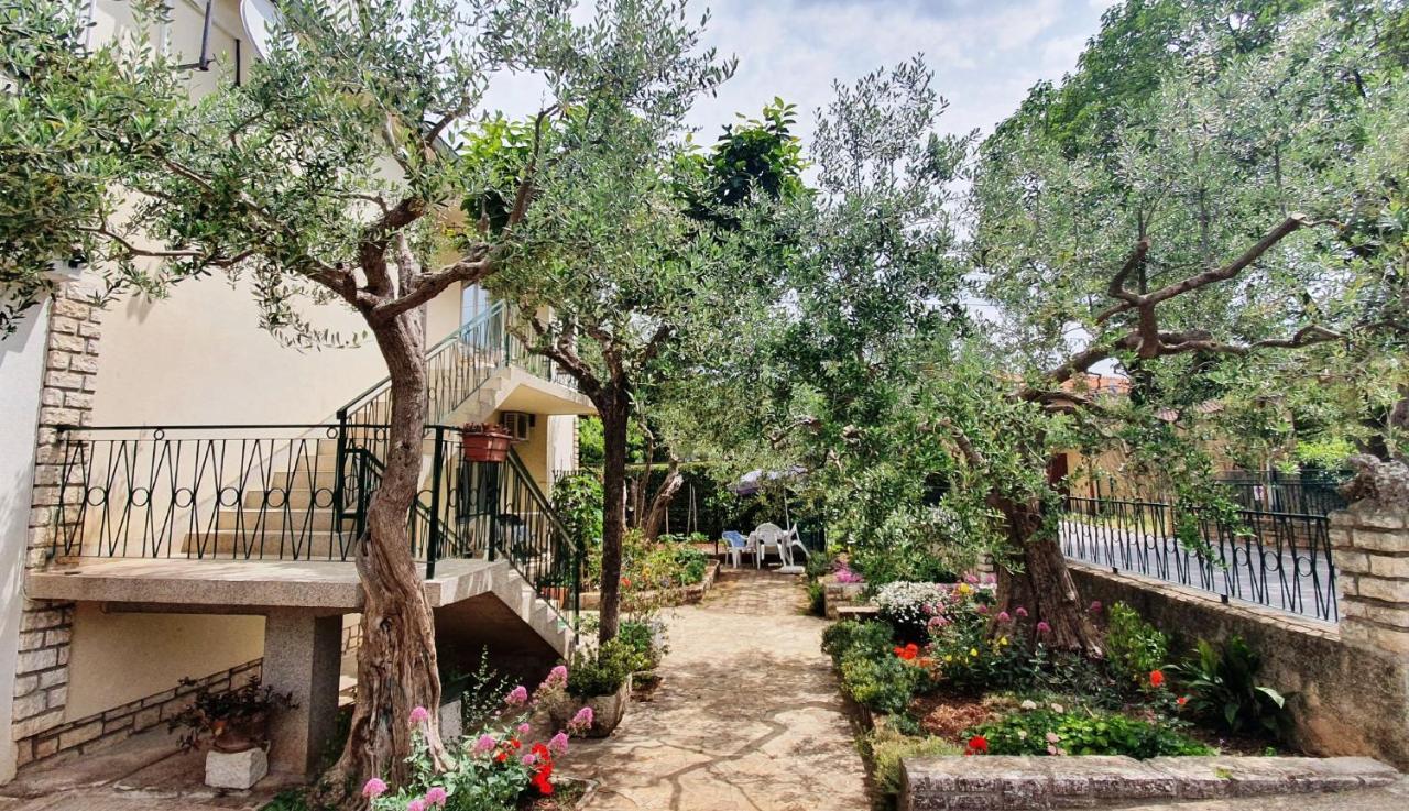 Cecillia Mare Apartment