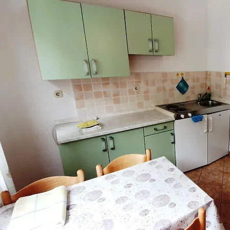Cecillia Mare Apartments Rovinj Exterior photo