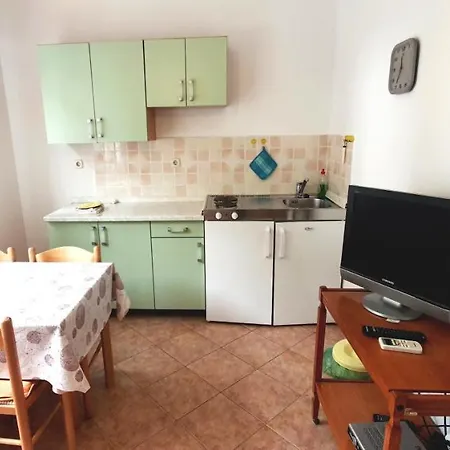 Cecillia Mare Apartments Rovinj Exterior photo