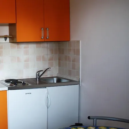 Cecillia Mare Apartments Rovinj Exterior photo