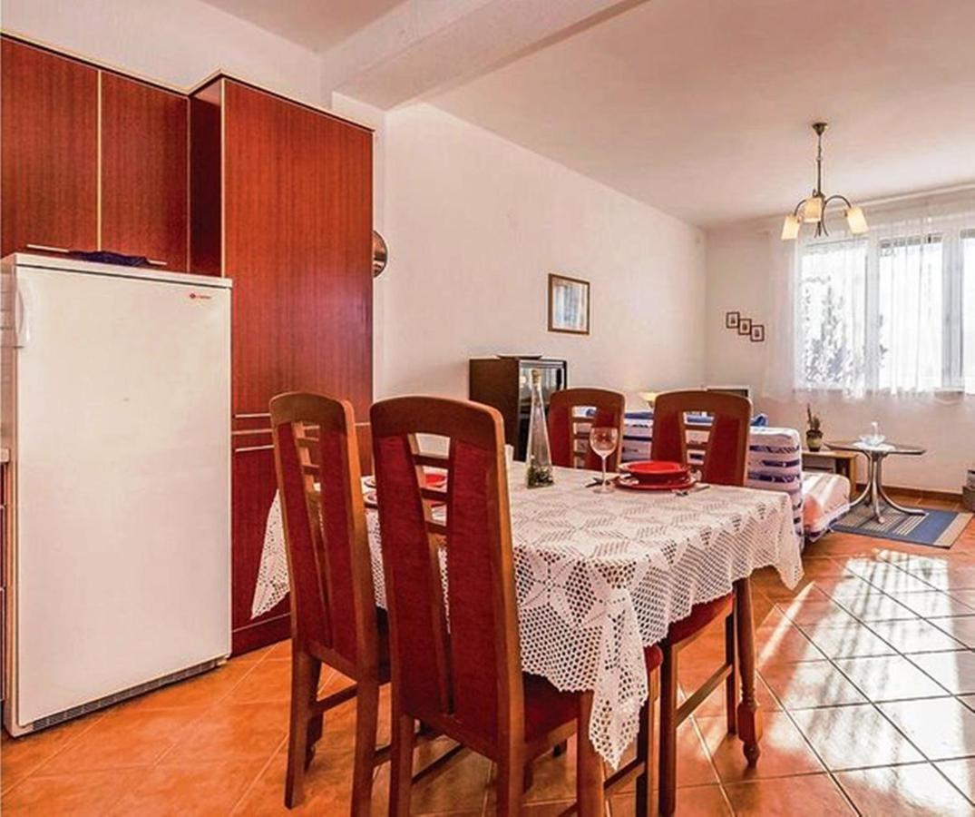 Apartment Cecillia Mare *