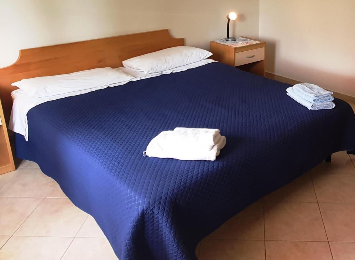 Apartment Cecillia Mare *