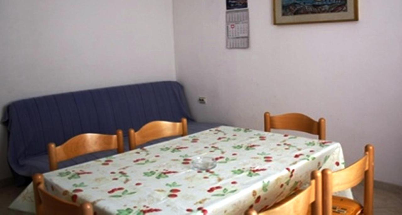 Cecillia Mare Apartament *